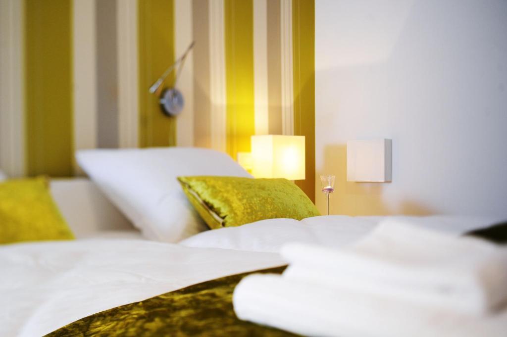 Garni Hotel Azur Liubliana Quarto foto