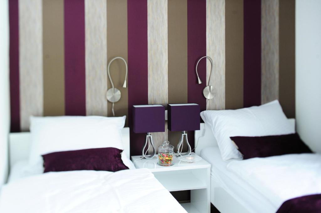 Garni Hotel Azur Liubliana Quarto foto